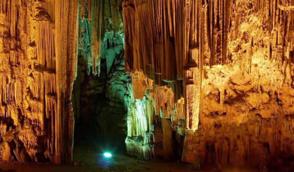 5 - Caves and Trulli Tour (Grotte di Castellana & Alberobello) - Tedi Tour Operator