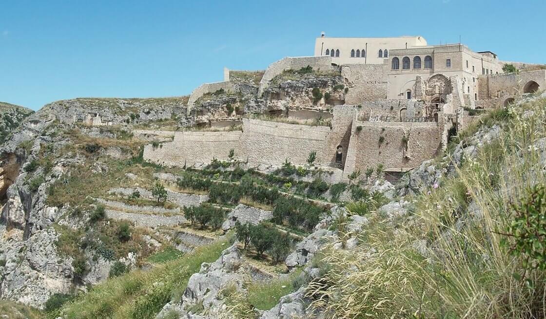 Escursione Valle degli Eremi & Abbazia di Santa Maria di Pulsano (Gargano) - Tedi Tour Operator